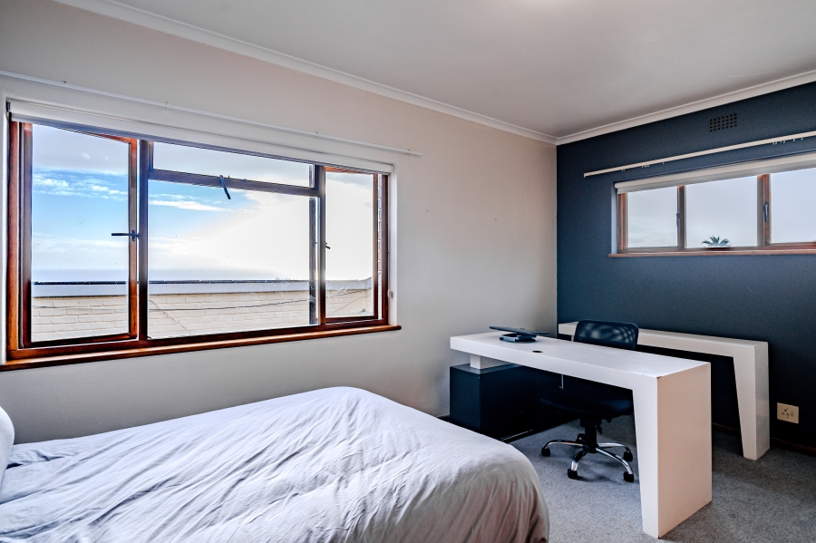 5 Bedroom Property for Sale in Camps Bay Western Cape